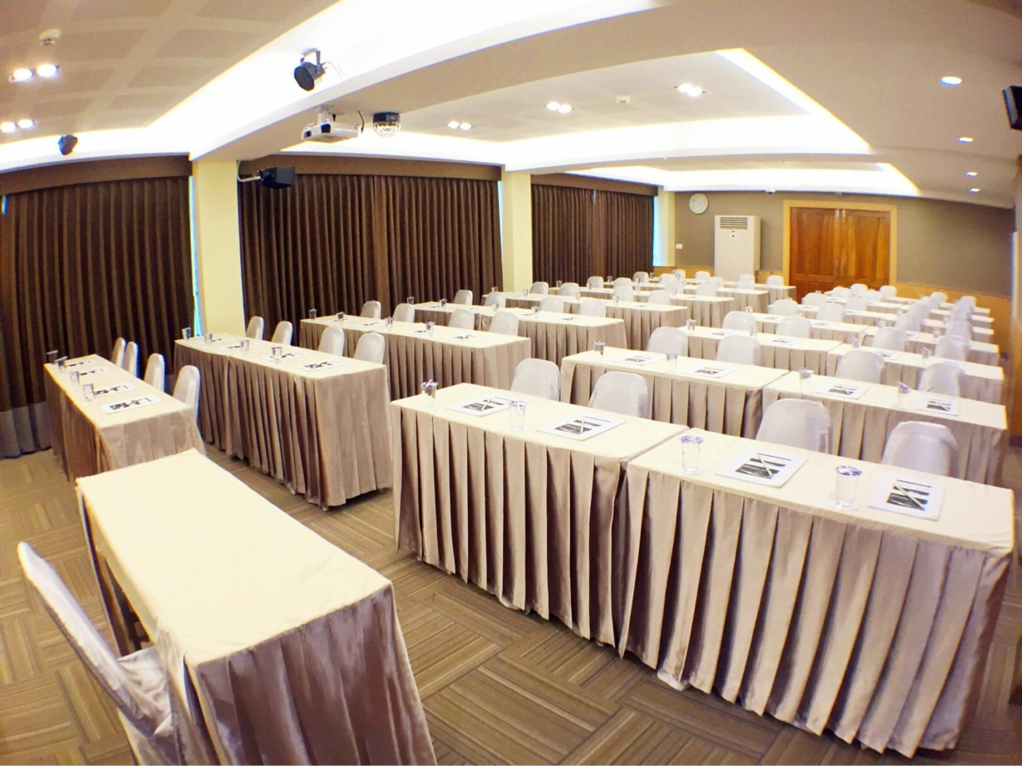 Tubtim Siam Suvarnabhumi Hotel Bang Phli Exterior photo